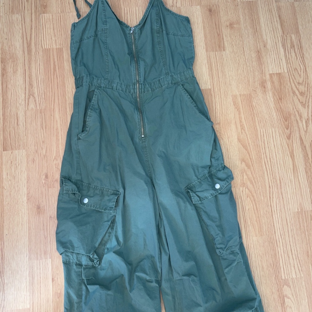 Universal Thread Army / Olive Green Sleeveless Ca… - image 4